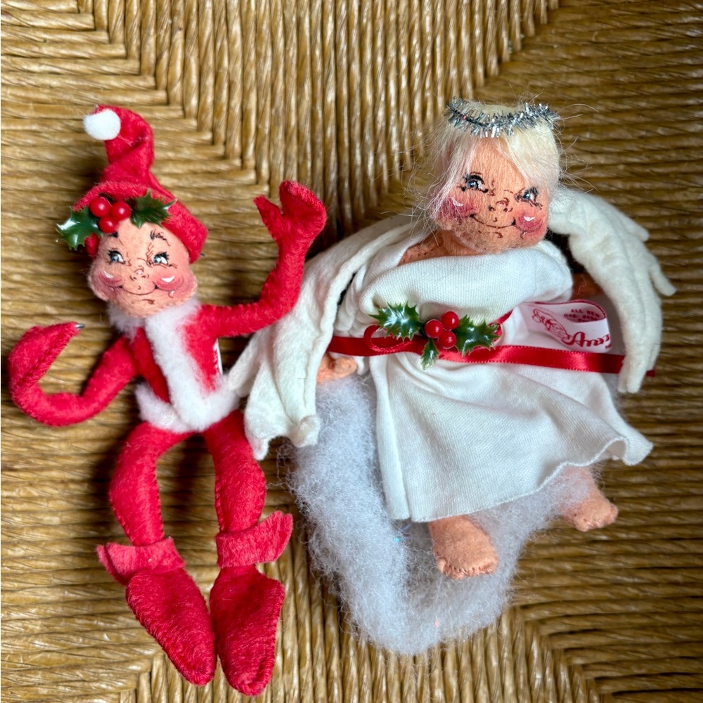 ANNALEE VINTAGE CHRISTMAS DOLLS